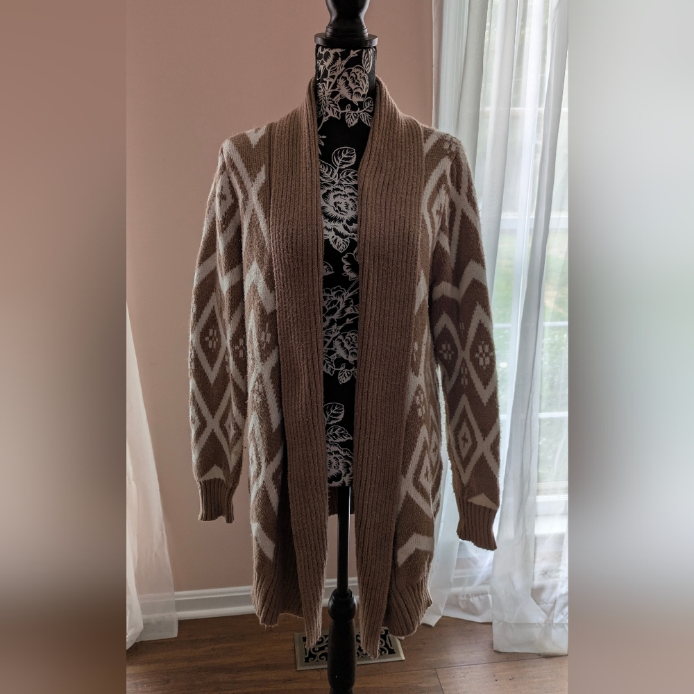 Old Navy Women's Tan Patterned Cardigan Sweater Size Medium